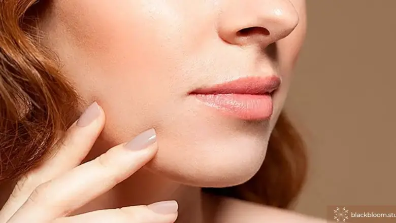 Pale, Uneven Lip Border: Does Lip Blushing Help?